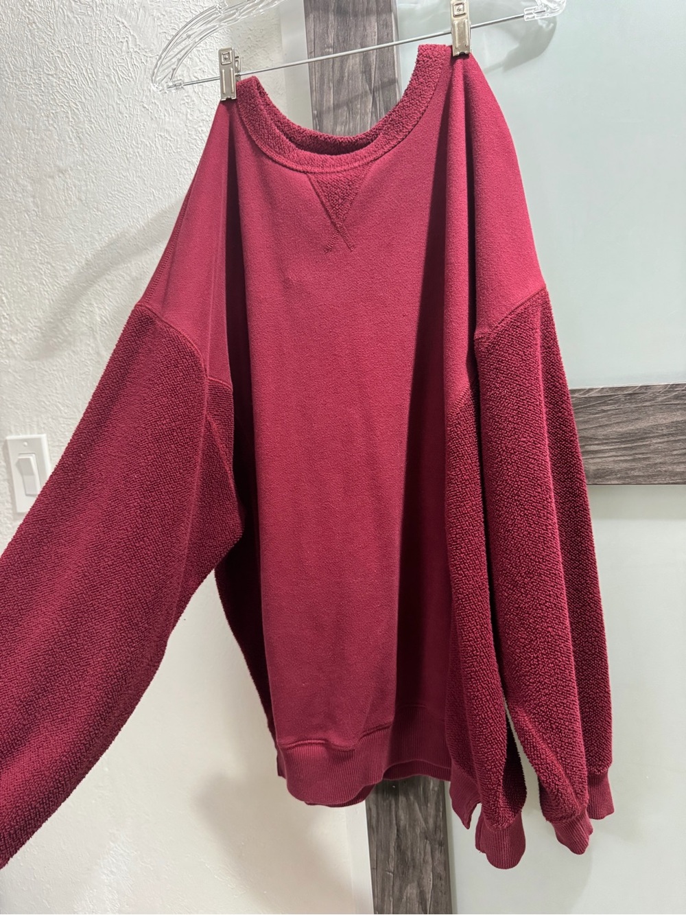 aerie Men's Maroon Crewneck Sweatshirt